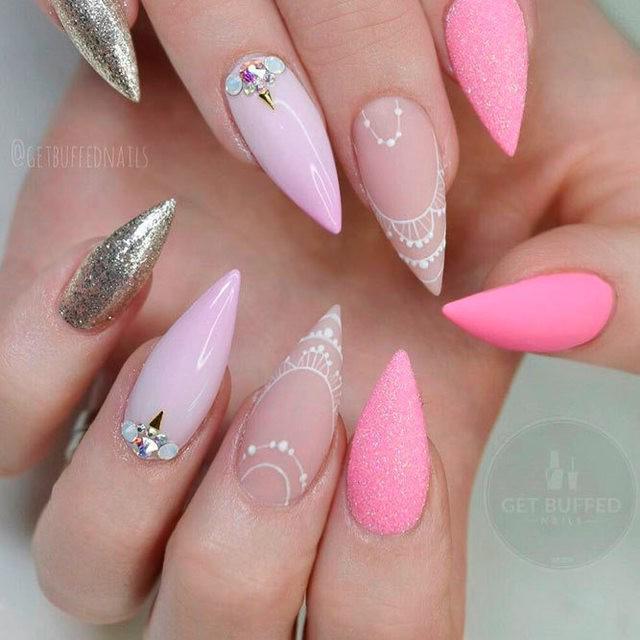 รูปภาพ:https://naildesignsjournal.com/wp-content/uploads/2017/06/sassy-nails-designs-light-pink-hand-painted-nail-design.jpg