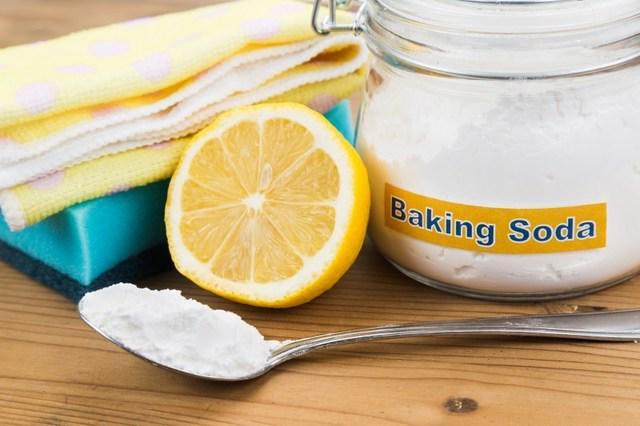 รูปภาพ:http://www.well-beingsecrets.com/wp-content/uploads/Baking-Soda-Removes-Plaque-and-Is-Good-For-Oral-Health.jpg