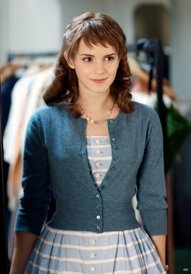 รูปภาพ:http://www.regissalons.co.uk/wp-content/uploads/2011/11/Emma-Watson-Cropped.jpg