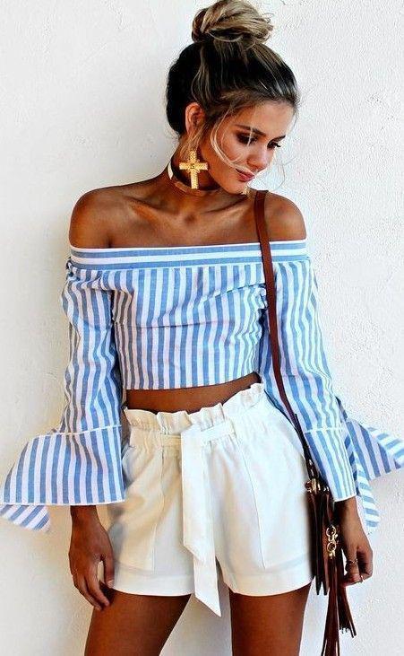 รูปภาพ:http://trend2wear.com/wp-content/uploads/2017/07/off-shoulder-outfits-19.jpg