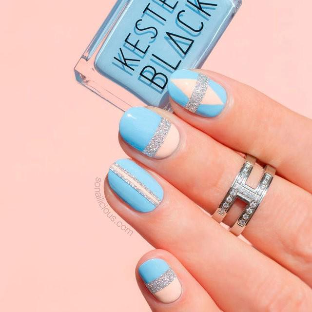 รูปภาพ:https://naildesignsjournal.com/wp-content/uploads/2017/06/perfect-nails-art-ideas-glitter-pink-blue-nails-designs.jpg