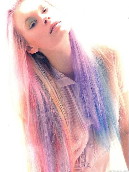 รูปภาพ:https://i.pinimg.com/736x/ce/f2/02/cef202a5d1126c55f6590b2ff58f7ad4--pastel-rainbow-hair-colorful-hair.jpg