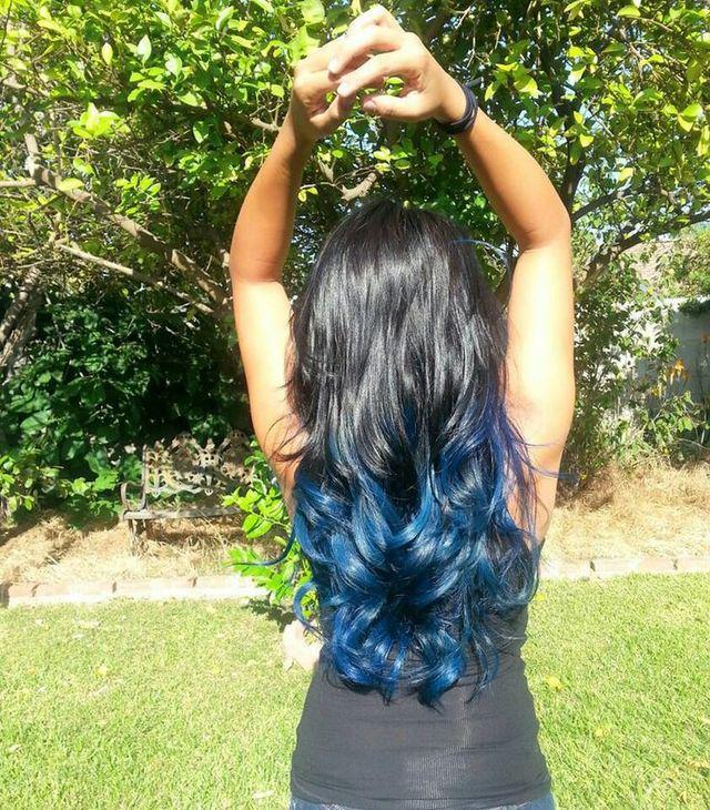รูปภาพ:https://i.pinimg.com/736x/f1/ae/9a/f1ae9a0b8cc4239a12fcd726270a7e70--blue-ombre-hair-hair-black-hair.jpg