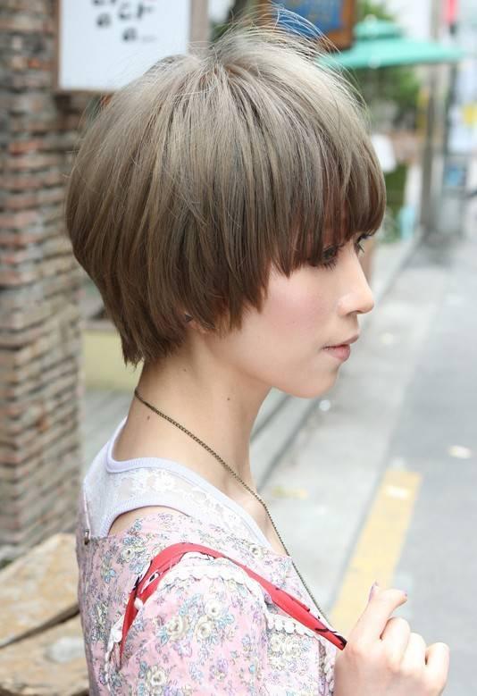 รูปภาพ:http://hairstylesweekly.com/images/2013/03/Hottest-Short-Japanese-Hairstyle-with-Long-Bangs.jpg
