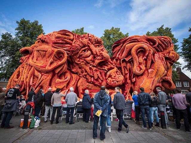 รูปภาพ:http://greatinspire.com/wp-content/uploads/2015/09/World%E2%80%99s-Largest-Flower-Parade-In-The-Netherlands-Flower-Sculptures-7.jpg