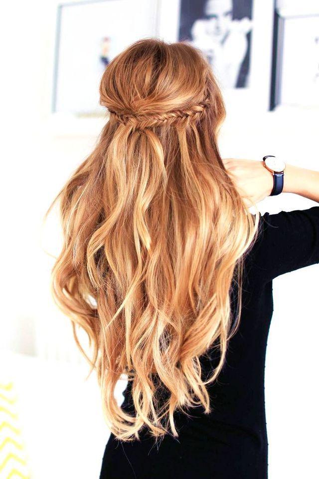 รูปภาพ:http://www.preppychic.club/wp-content/uploads/2017/05/43-bohemian-hairstyles-ideas-for-every-boho-chic-junkie-25.jpg