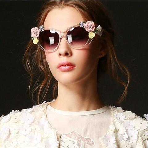 รูปภาพ:http://i.styleoholic.com/15-Romantic-Flower-Sunglasses-For-Summer7.jpg