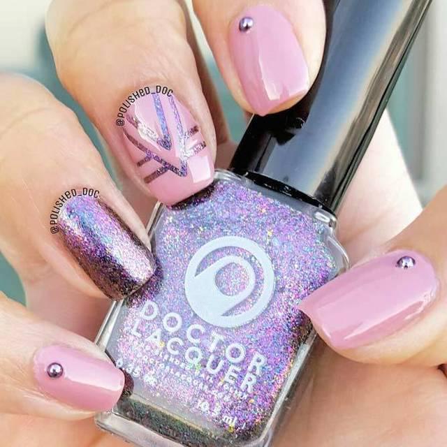 รูปภาพ:https://naildesignsjournal.com/wp-content/uploads/2017/05/best-nail-polish-colors-light-pink-nails.jpg