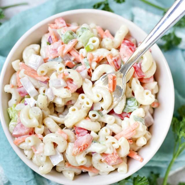 ภาพประกอบบทความ BEST MACARONI SALAD RECIPE เมนูสลัดมักกะโรนีแสนง่ายดาย กินเท่าไหร่ก็ไม่อ้วนหรอกนะ 😌