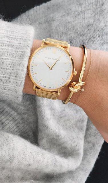 รูปภาพ:http://i.styleoholic.com/2017/08/14-an-elegant-gold-watch-with-gold-bracelets-for-a-super-elegant-and-luxurious-look.jpg