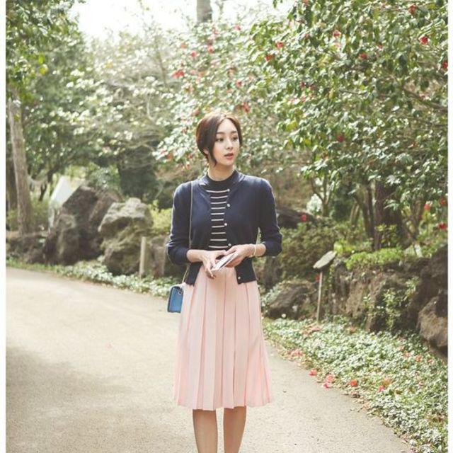 ตัวอย่าง ภาพหน้าปก:รวมไอเดีย จับคู่ Midi Skirt! ใส่อะไรก็สวย ตามสไตล์แฟชั่นของสาวเกาหลี  