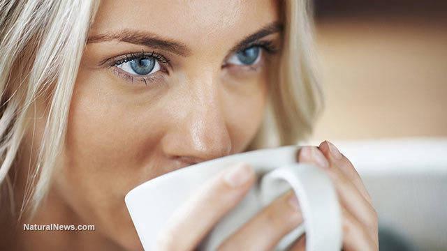 รูปภาพ:http://news.truthjuice.co.uk/wp-content/plugins/wp-o-matic/cache/c7b99ef3ba_Woman-Close-Up-Face-Drink-Coffee-Tea.jpg