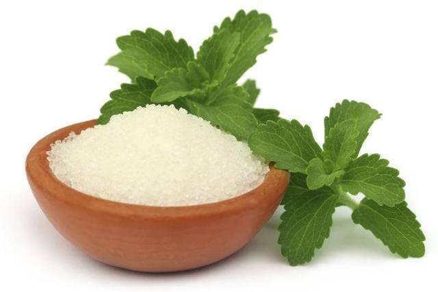 รูปภาพ:http://www.healthyfoodstyle.com/wp-content/uploads/2014/12/stevia-better-white-sugar.jpg