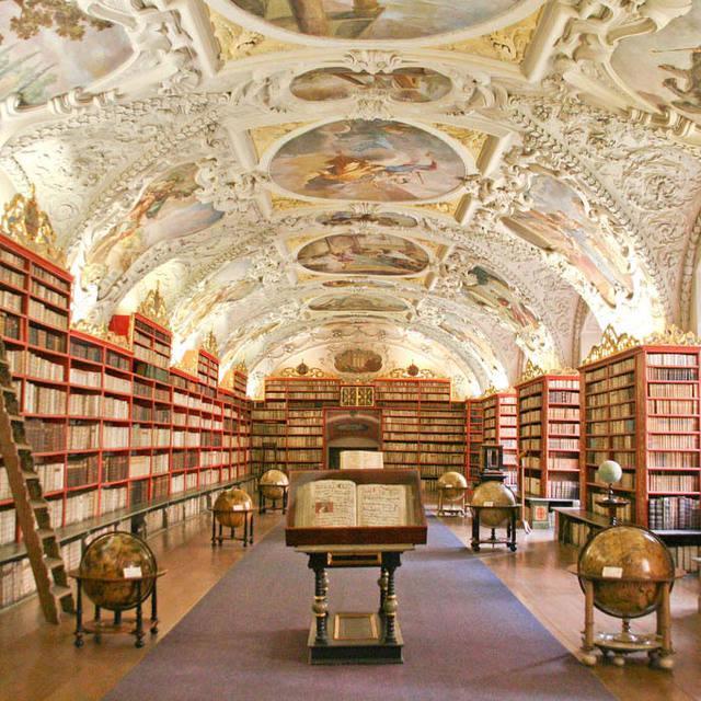 ตัวอย่าง ภาพหน้าปก:ห้องสมุดที่ 'สวยที่สุดในโลก' สวรรค์ของนักอ่าน สวย อลังการ ตระการตา