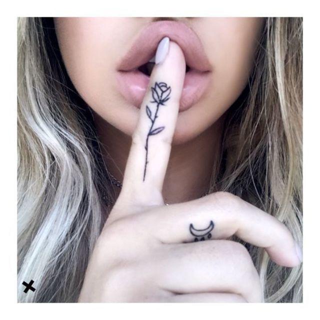 ตัวอย่าง ภาพหน้าปก:40 แฟชั่น Tattoo Finger รวมรอยสักติดนิ้ว เซ็กซี่ได้แม้สักปลายนิ้ว