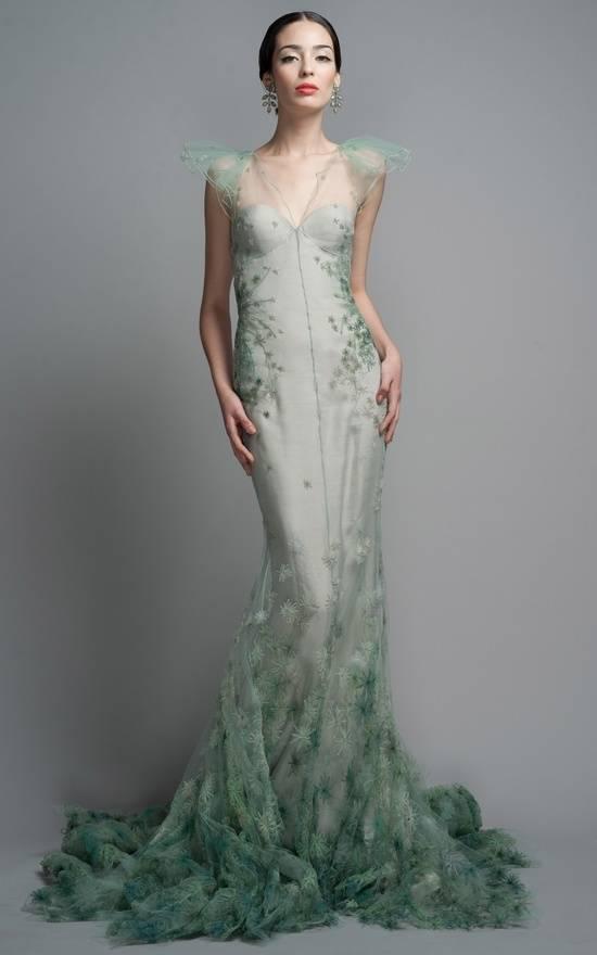 รูปภาพ:http://femarea.com/wp-content/uploads/2015/06/Green-wedding-dress-33.jpg