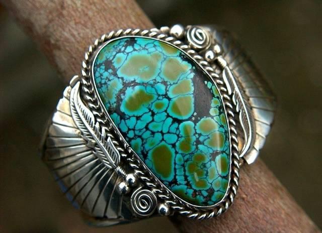 รูปภาพ:http://www.luxurystuff.org/wp-content/uploads/2014/08/turquoise-jewelry.jpg