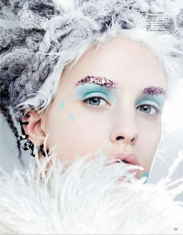 รูปภาพ:http://www.prettydesigns.com/wp-content/uploads/2015/09/Ghoulish-Snow-Queen-3.jpeg