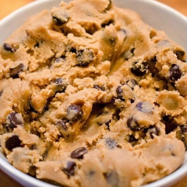 ภาพประกอบบทความ No Bake Chocolate Chip Cookie คุกกี้ช็อกโกแลตชิพสูตรใหม่ ทำไมต้องง้อเตาอบ 