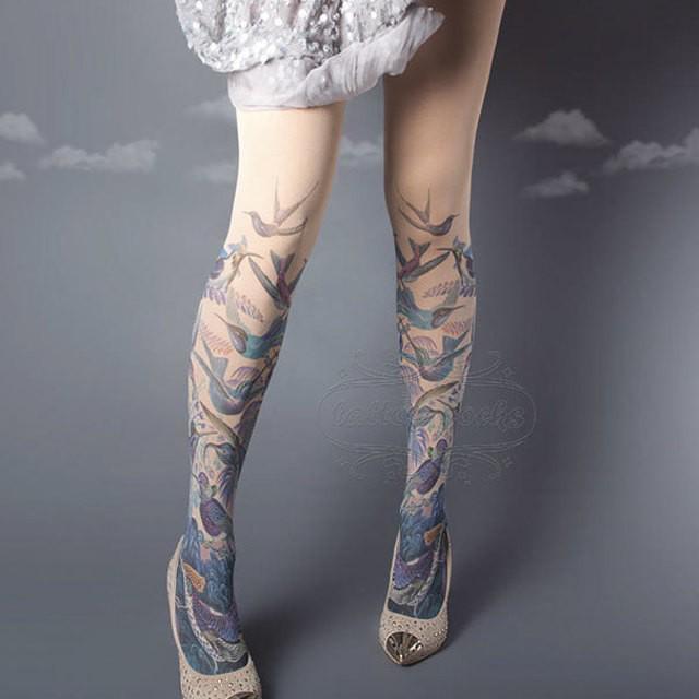 ตัวอย่าง ภาพหน้าปก:Tattoo Sock ไอเดียเก๋ๆ สำหรับคนอยากสักแต่ใจไม่ถึง 