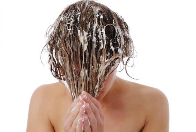 รูปภาพ:http://modernlifestyle.com/wp-content/uploads/2014/10/woman-conditioner-hair.jpg