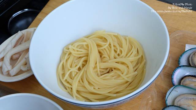 รูปภาพ:http://f.ptcdn.info/948/035/000/1443584463-Spaghetti3-o.jpg