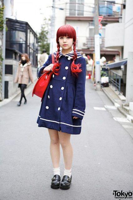 รูปภาพ:http://img.izismile.com/img/img7/20140424/640/bizarre_fashion_trends_of_the_japanese_youth_640_high_20.jpg