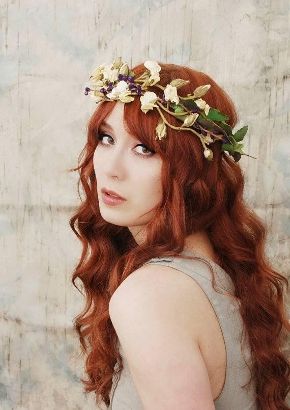 รูปภาพ:http://aelida.com/wp-content/uploads/2014/03/floral-foliage-headband.jpg