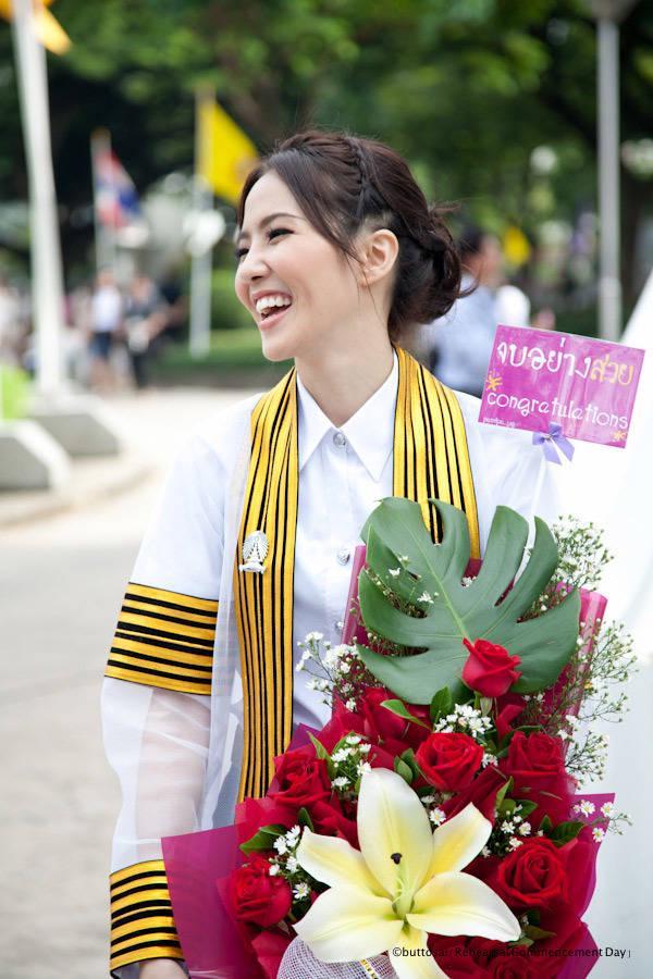 รูปภาพ:http://topicstock.pantip.com/chalermkrung/topicstock/2011/07/C10761406/C10761406-0.jpg