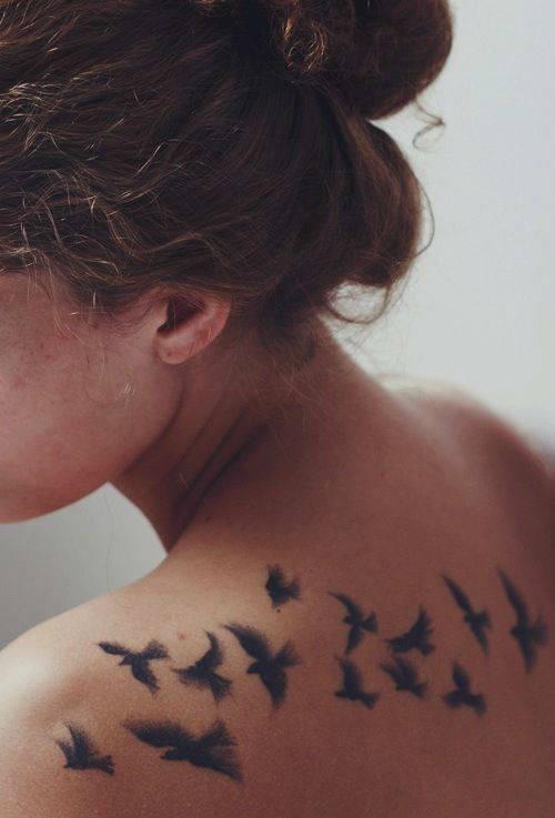 รูปภาพ:http://cdn.sortra.com/wp-content/uploads/2014/09/back-tattoos-for-women15.jpg