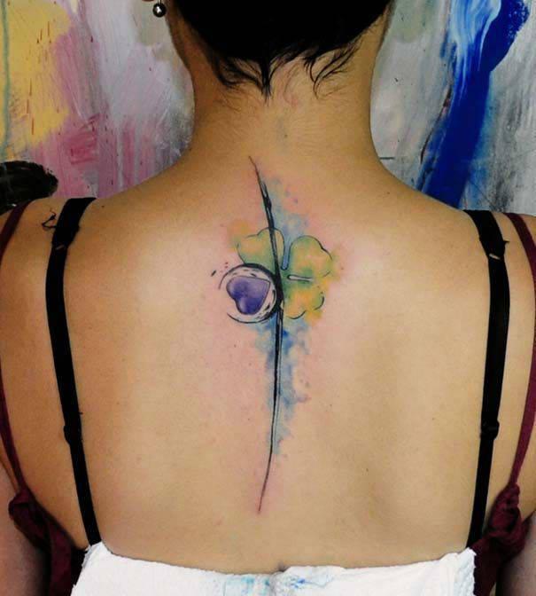 รูปภาพ:http://cdn.sortra.com/wp-content/uploads/2014/09/back-tattoos-for-women06.jpg