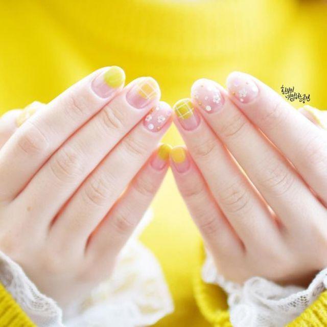 ภาพประกอบบทความ สดใสรับหน้าร้อน! กับไอเดียทาเล็บแบบ 'Yellow Nail' โทนสีสุดฮอตในช่วงซัมเมอร์