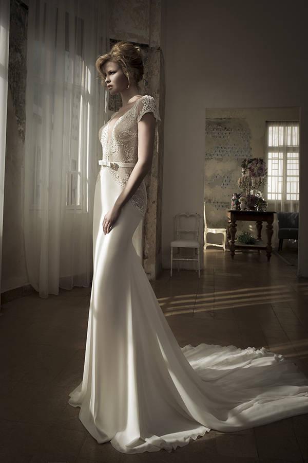 รูปภาพ:http://i1.wp.com/aisleperfect.com/wp-content/uploads/2014/04/Wedding-Dresses-Lihi-Hod-2014-19.jpg?w=900