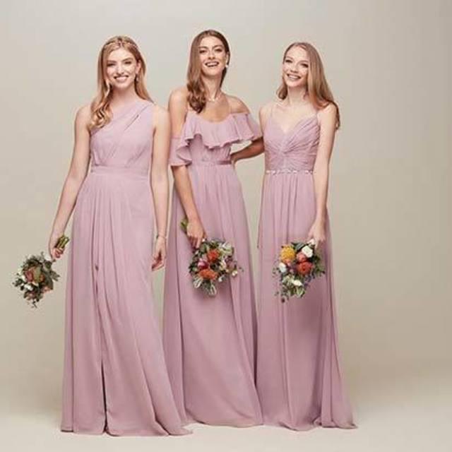 ตัวอย่าง ภาพหน้าปก:20 ไอเดีย "Bridesmaid Dresses" สวยกันเป็นกลุ่ม เข้ากับตีมงานวิวาห์เพื่อน! 