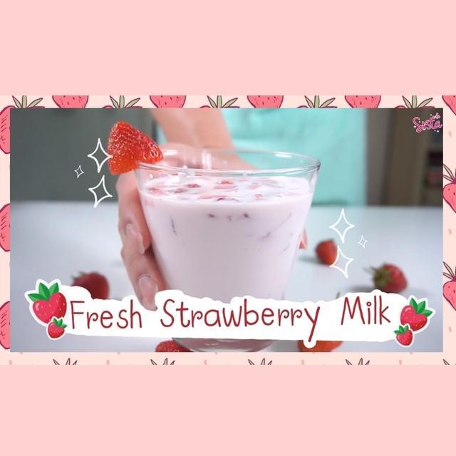 ภาพประกอบบทความ SistaCafe Cooking : สตรอว์เบอร์่รีนมสด Fresh Strawberry Milk สูตร 'โฮมเมด' 🍓