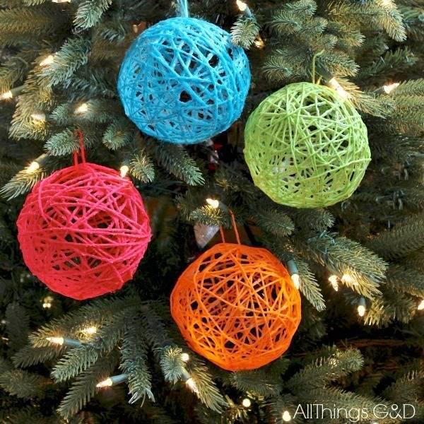 รูปภาพ:http://www.allthingsgd.com/wp-content/uploads/2014/11/DIY-Yarn-Ball-Ornaments-8.jpg