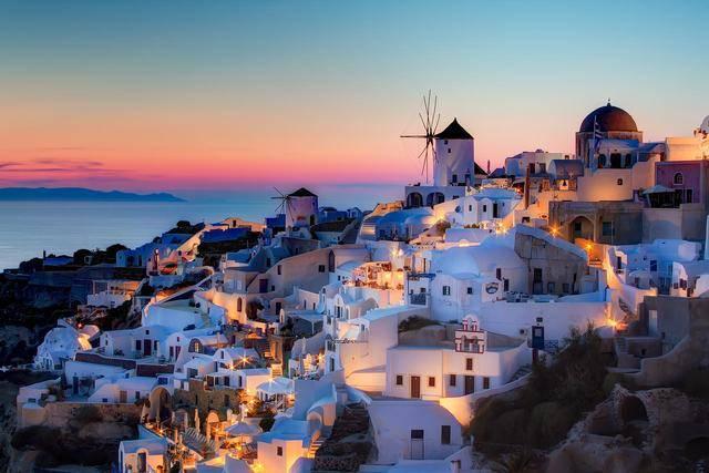 รูปภาพ:http://world-visits.com/wp-content/uploads/2013/12/Santorini-Greece-11.jpg