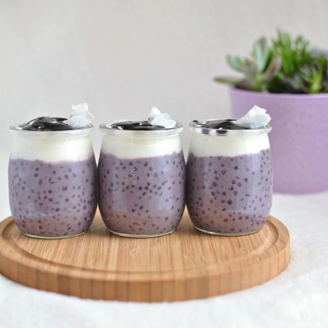 ภาพประกอบบทความ ชวนทำ PURPLE SWEET POTATO TAPIOCA PUDDING พุดดิ้งมันม่วง สีสวยแล้วยังอร่อยด้วยนะ 