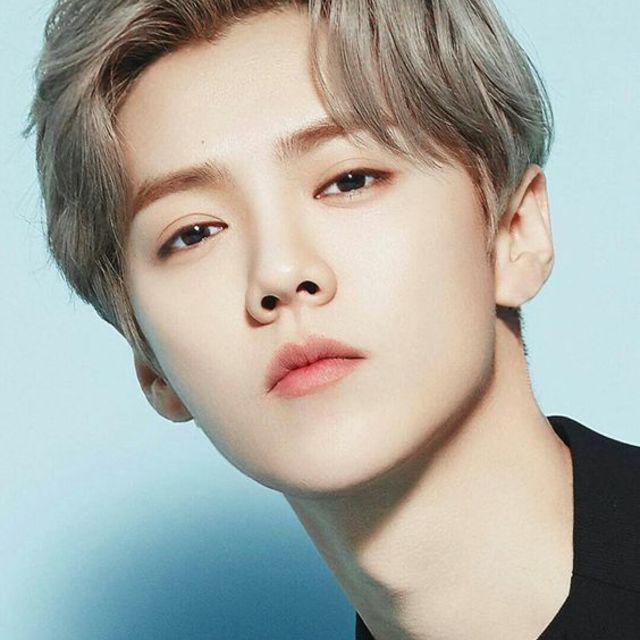 ภาพประกอบบทความ สลัดคราบหนุ่มดอกไม้ โชว์เสน่ห์มาดแมนของ ' LUHAN ' 