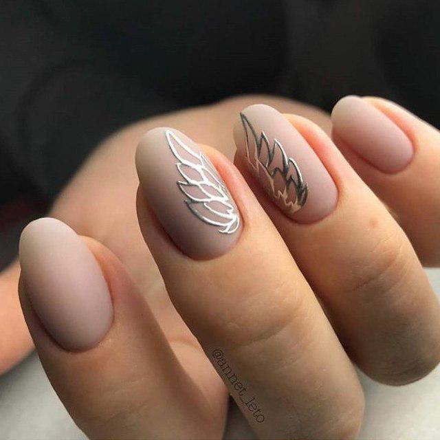 รูปภาพ:https://www.instagram.com/p/Bh4H3FCgxrb/?taken-by=manicure__ideas