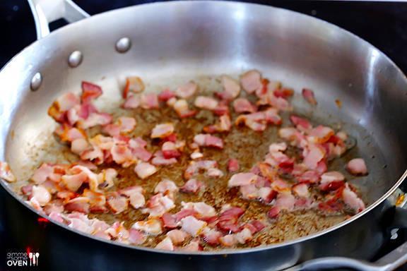 รูปภาพ:http://www.gimmesomeoven.com/wp-content/uploads/2014/03/5-Ingredient-Asparagus-Bacon-Pasta-7.jpg