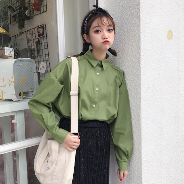 รูปภาพ:https://ae01.alicdn.com/kf/HTB1GrDLnj3z9KJjy0Fmq6xiwXXaF/Mihoshop-Ulzzang-Korean-Korea-Women-Fashion-Clothing-2018-New-Lapel-Basic-Green-Long-Sleeve-Student-Shirt.jpg