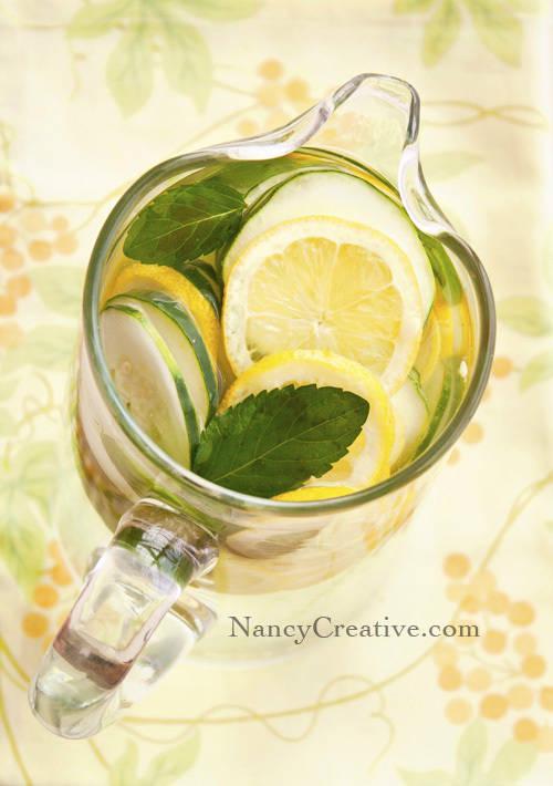 รูปภาพ:http://alldaychic.com/wp-content/uploads/2014/06/Detox-Water-Recipes-for-Optimal-Health-2.jpg