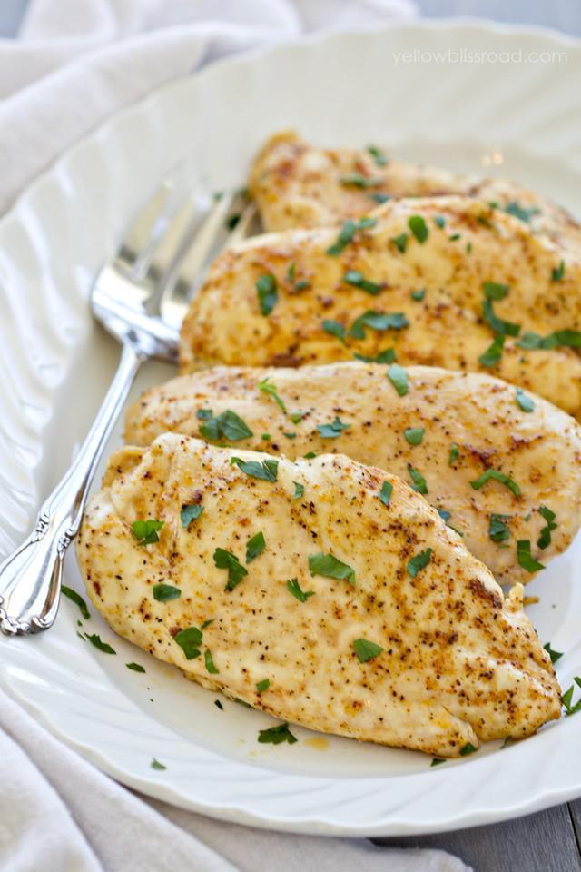 รูปภาพ:https://www.yellowblissroad.com/wp-content/uploads/2015/07/Easy-Baked-Chicken-Breasts.jpg