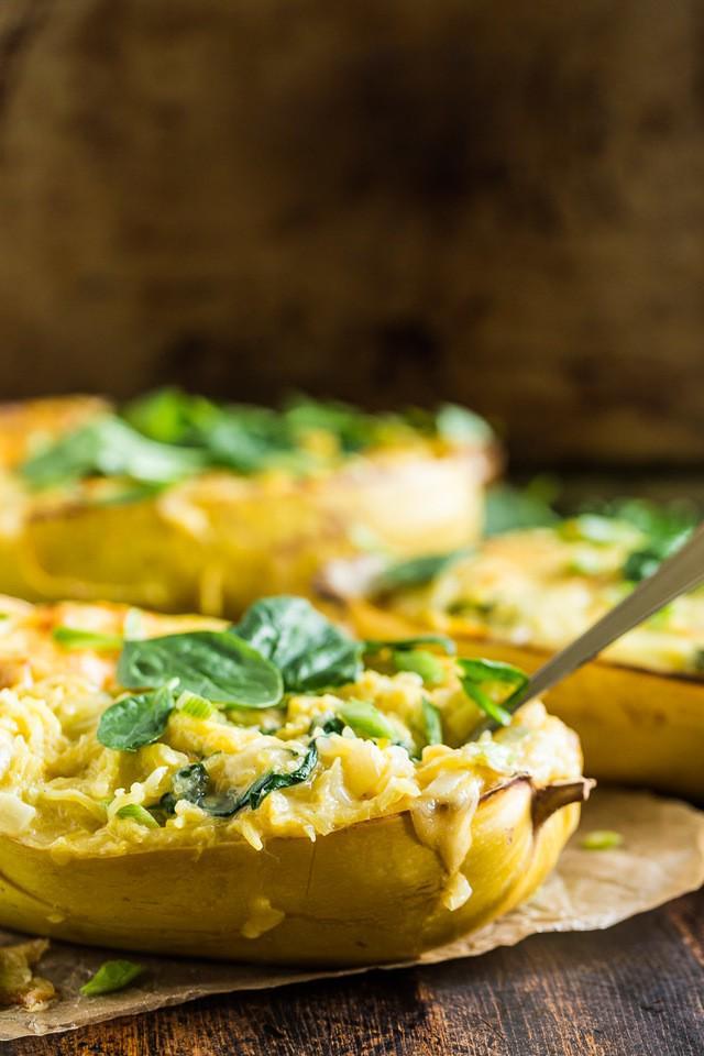 รูปภาพ:https://getinspiredeveryday.com/food/wp-content/uploads/sites/5/2016/10/Creamy-Spaghetti-Squash-Florentine-Get-Inspired-Everyday-5.jpg