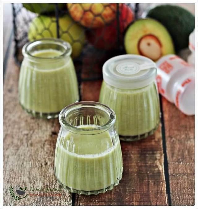 รูปภาพ:https://www.anncoojournal.com/wp-content/uploads/2014/09/avocado-apple-yakult-025.jpg