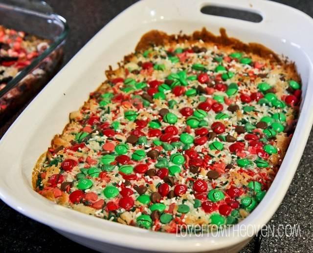 รูปภาพ:http://www.lovefromtheoven.com/wp-content/uploads/2012/12/Seven-Layer-Magic-Cookie-Bars-By-Love-From-The-Oven-2-8-650x526.jpg