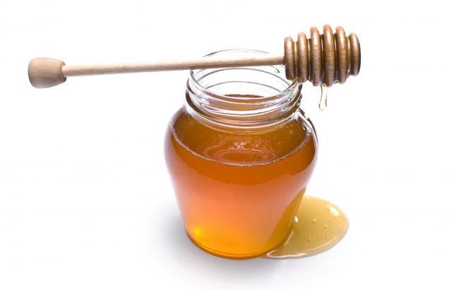 รูปภาพ:https://cdn1.medicalnewstoday.com/content/images/articles/264/264667/honey-has-been-consumed-for-thousands-of-years-for-its-supposed-health-benefits-jar-of-honey-with-wooden-dipper-on-top-dripping-honey.jpg