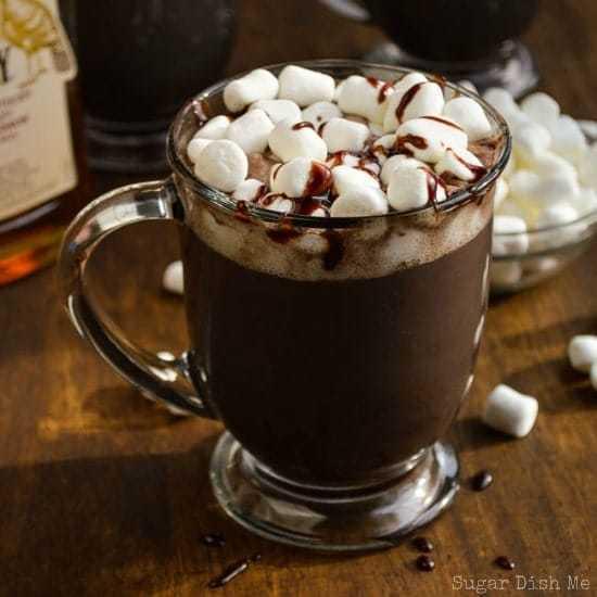 รูปภาพ:https://www.sugardishme.com/wp-content/uploads/2013/01/Bourbon-Spiked-Hot-Chocolate-21.jpg