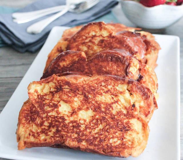 รูปภาพ:http://www.domesticate-me.com/wp-content/uploads/2014/03/nutella-and-bacon-stuffed-french-toast-2.jpg